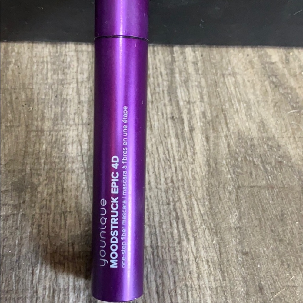 Younique 4D new mascara